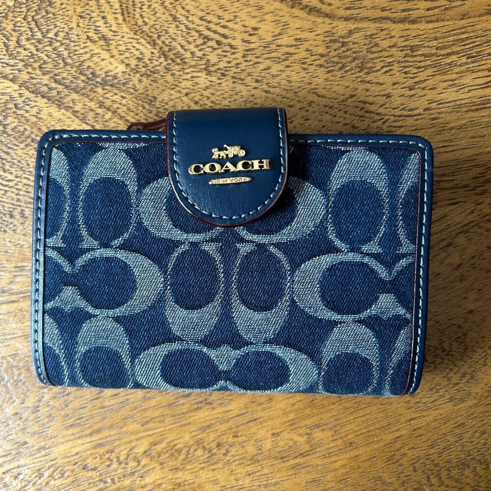 Coach Corner Zip Denim Wallet